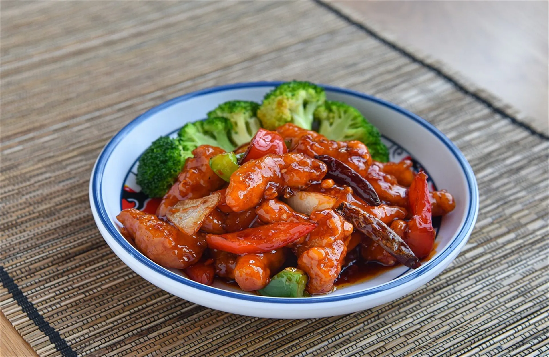 General Tso’s Chicken at Happy Chinese Garden Restaurant & Lounge, Chinese Restaurant in Longview