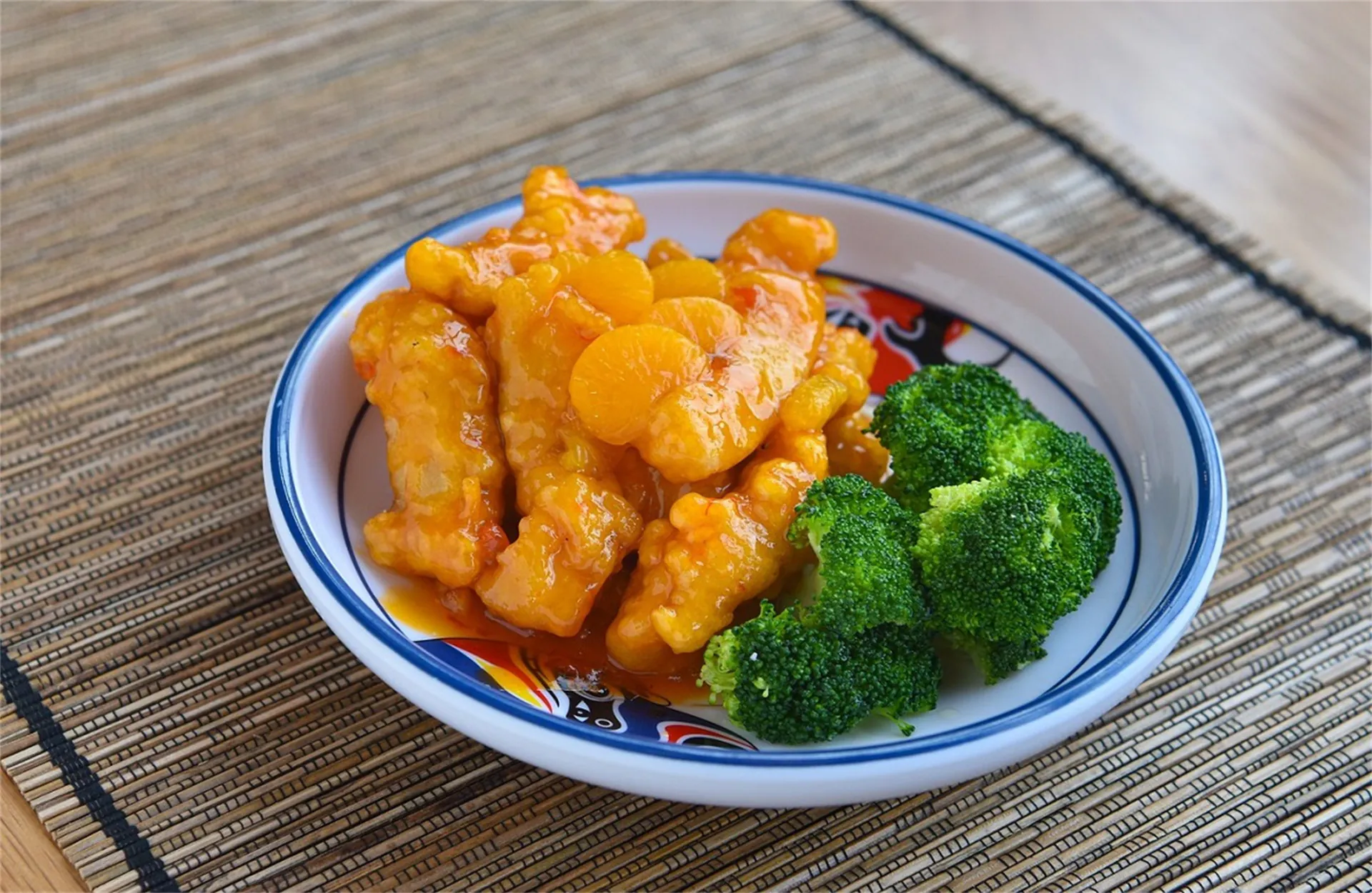 Sweet and Sour Chicken at Happy Chinese Garden Restaurant & Lounge, Chinese Restaurant in Longview